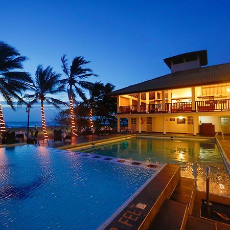 Catamaran Beach Hotel Negombo Exterior foto